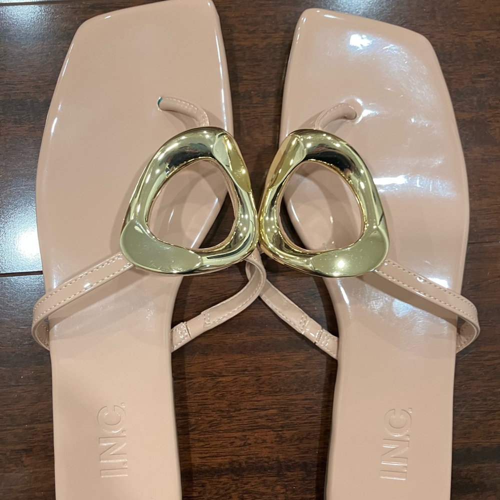 INC International Concepts
OPEN-TOE FLAT SANDALS FLIP FLOPS NUDE SMOOTH SIZE 8